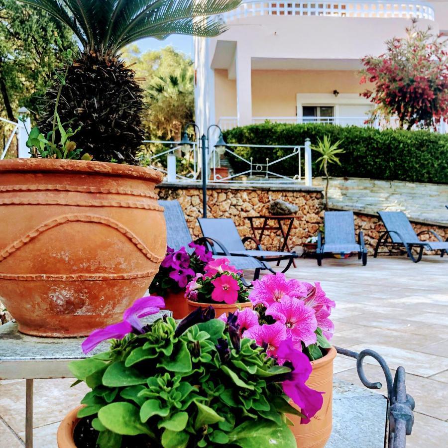 Golden Sun Aparthotel Parga Luaran gambar